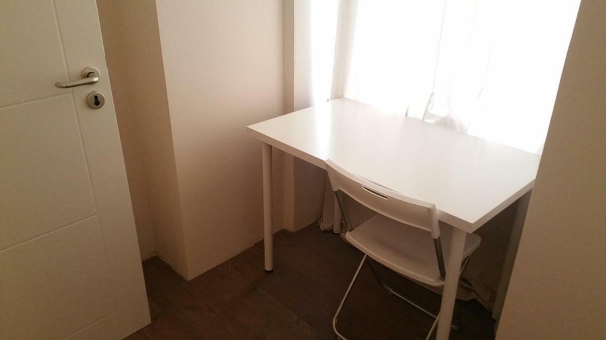 Lodgecity - Private Rooms B Berlin Bagian luar foto
