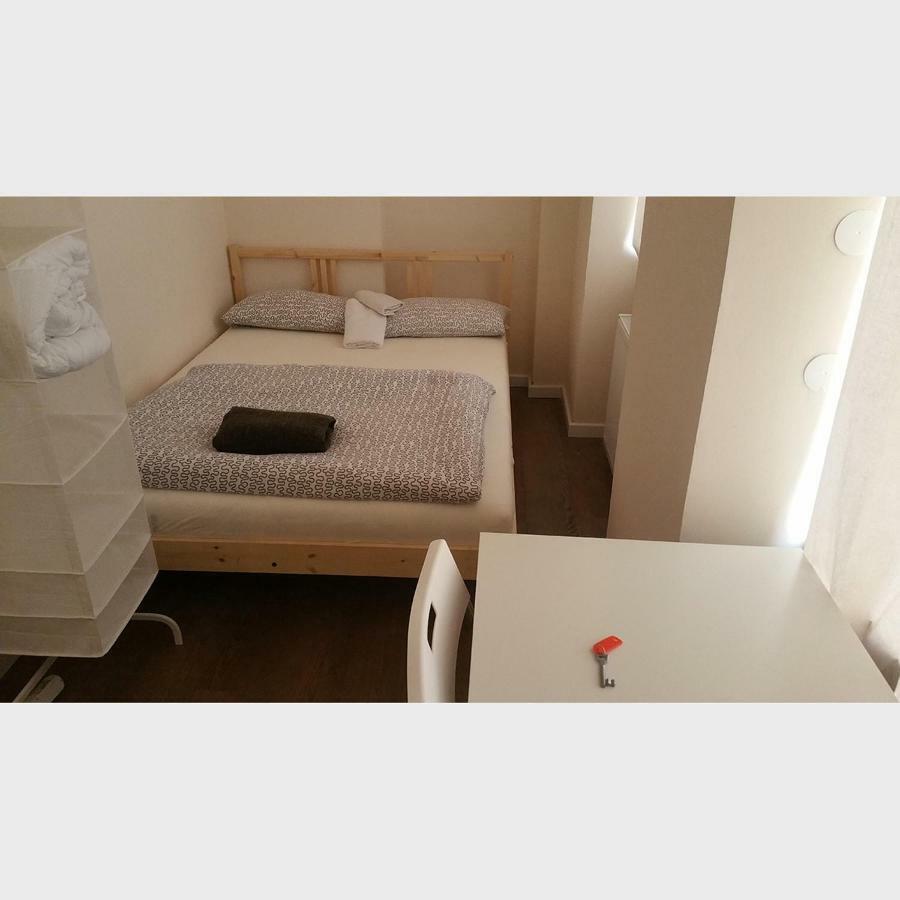Lodgecity - Private Rooms B Berlin Bagian luar foto